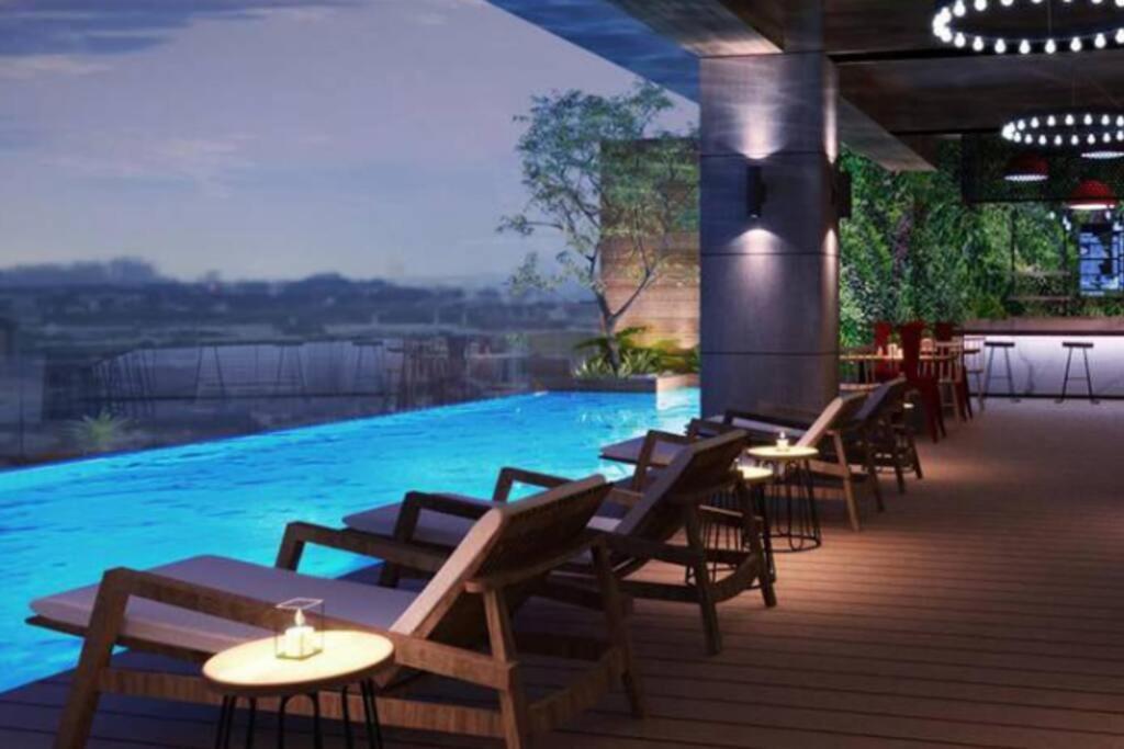 1708 Pool Gym Wi-fi With Netflix Near Ayala And It Park *